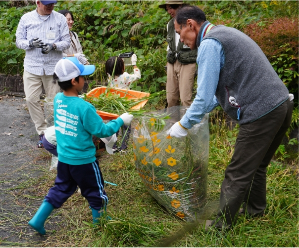 みんなで遊ぶ公園をキレイにしたよ
